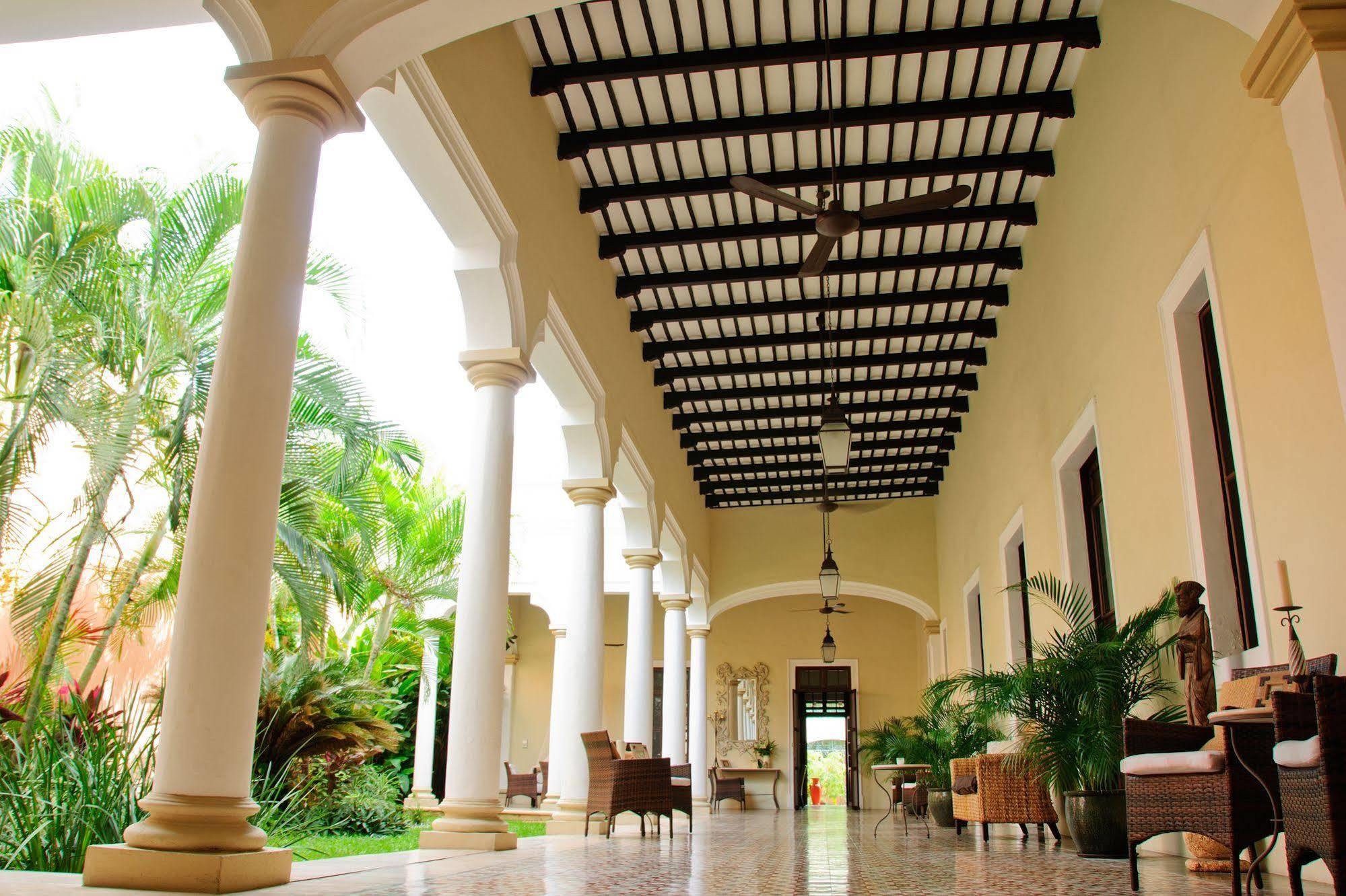 Decu Downtown Hotell Mérida Eksteriør bilde
