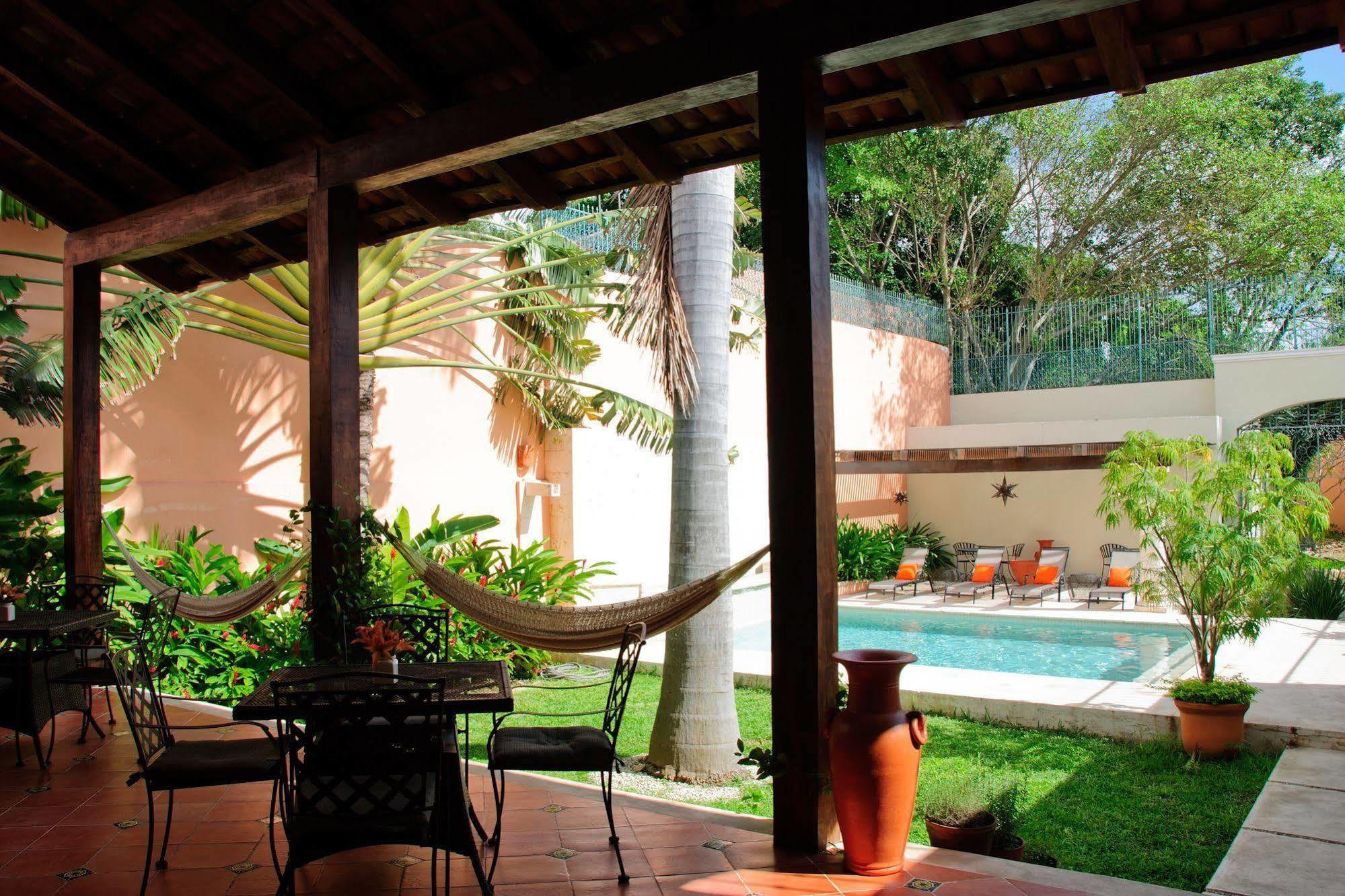 Decu Downtown Hotell Mérida Eksteriør bilde