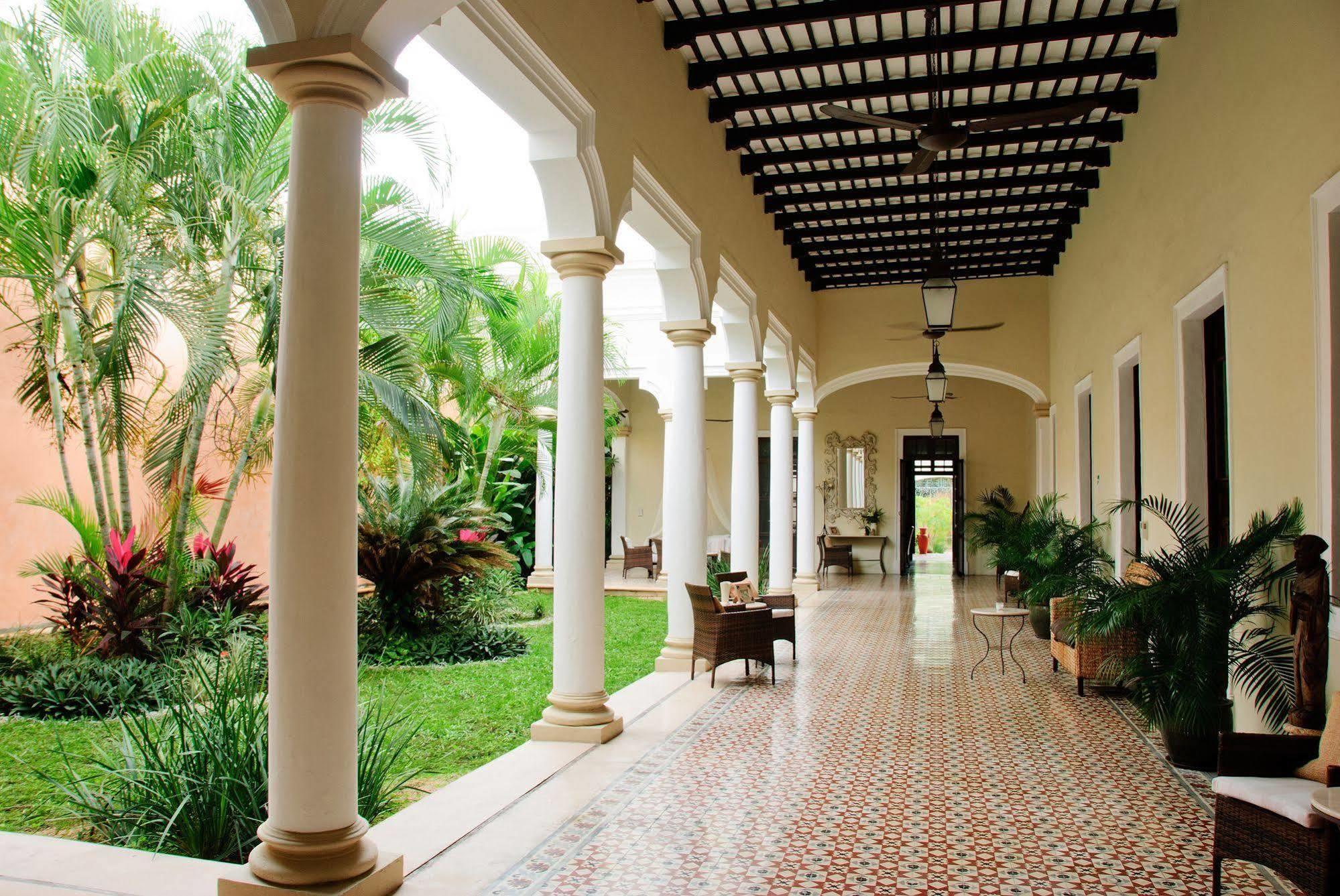Decu Downtown Hotell Mérida Eksteriør bilde